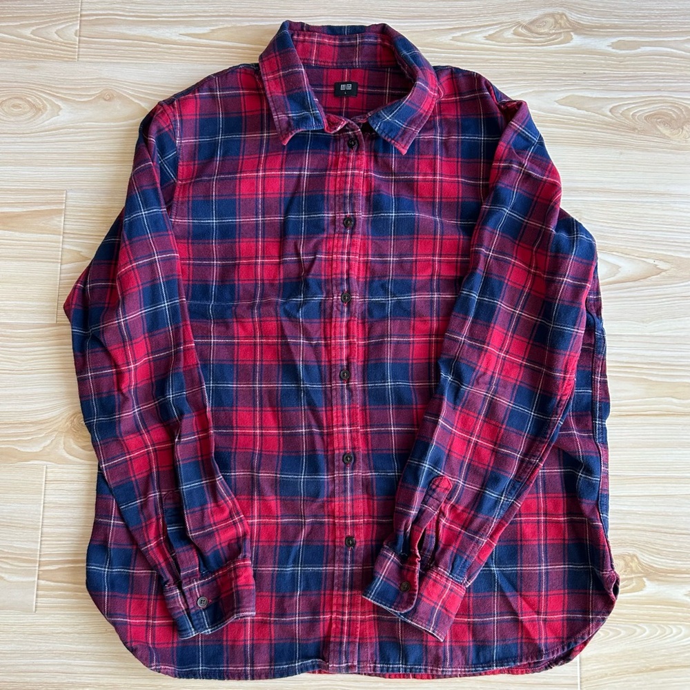 Uniqlo 100% Cotton Burgundy and Blue Plaid Flannel Button-Up Shirt Large